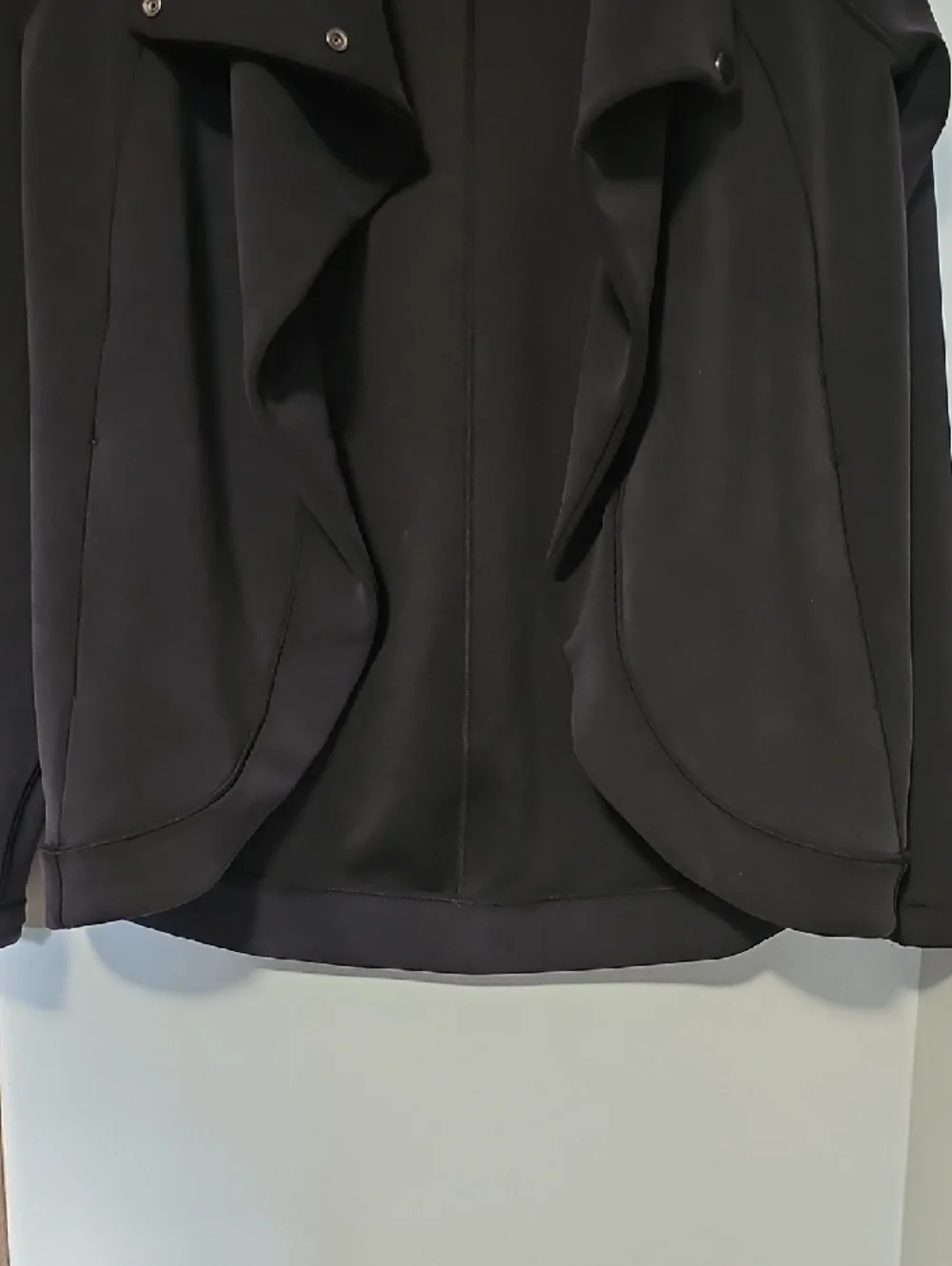 lululemon Rulu Rally Wrap Jacket - Picture 3 of 11